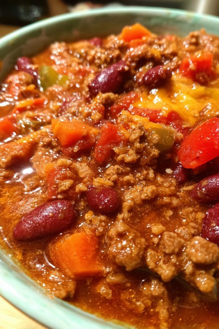 Copycat Wendy's Chili (Crockpot Recipe)