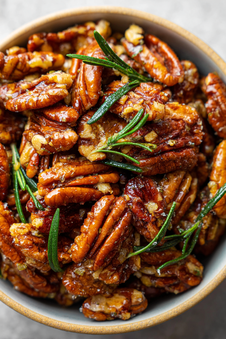 low-carb rosemary pecan crunch