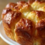 Cheesy Garlic Pull-Apart Rolls